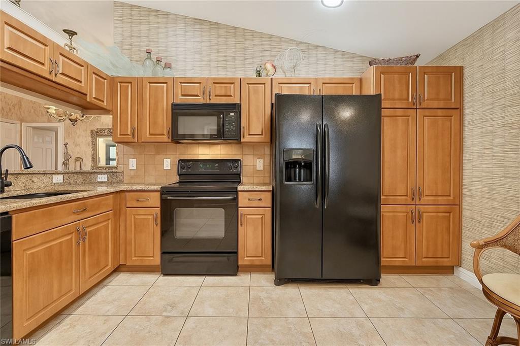 20037 Serene Meadow Ln Property Photo 8