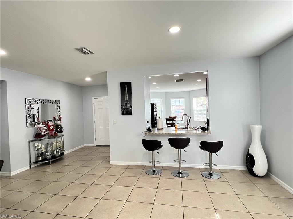 701 Sw 25th Ter Property Photo 6