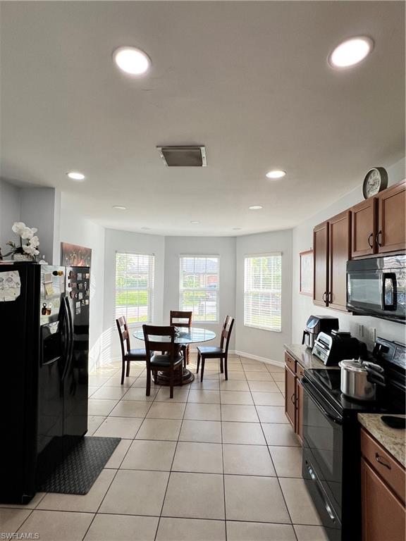 701 Sw 25th Ter Property Photo 8