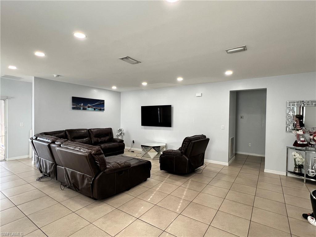 701 Sw 25th Ter Property Photo 11