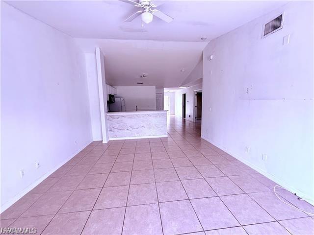 1221-1223 E 12th St Property Photo 6