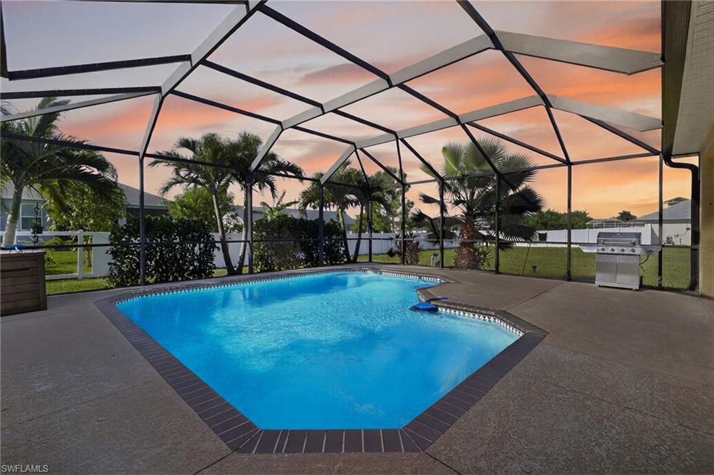 2606 Beach Pkwy W Property Photo 2