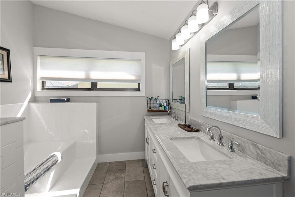 7669 Eagles Flight Ln Property Photo 18