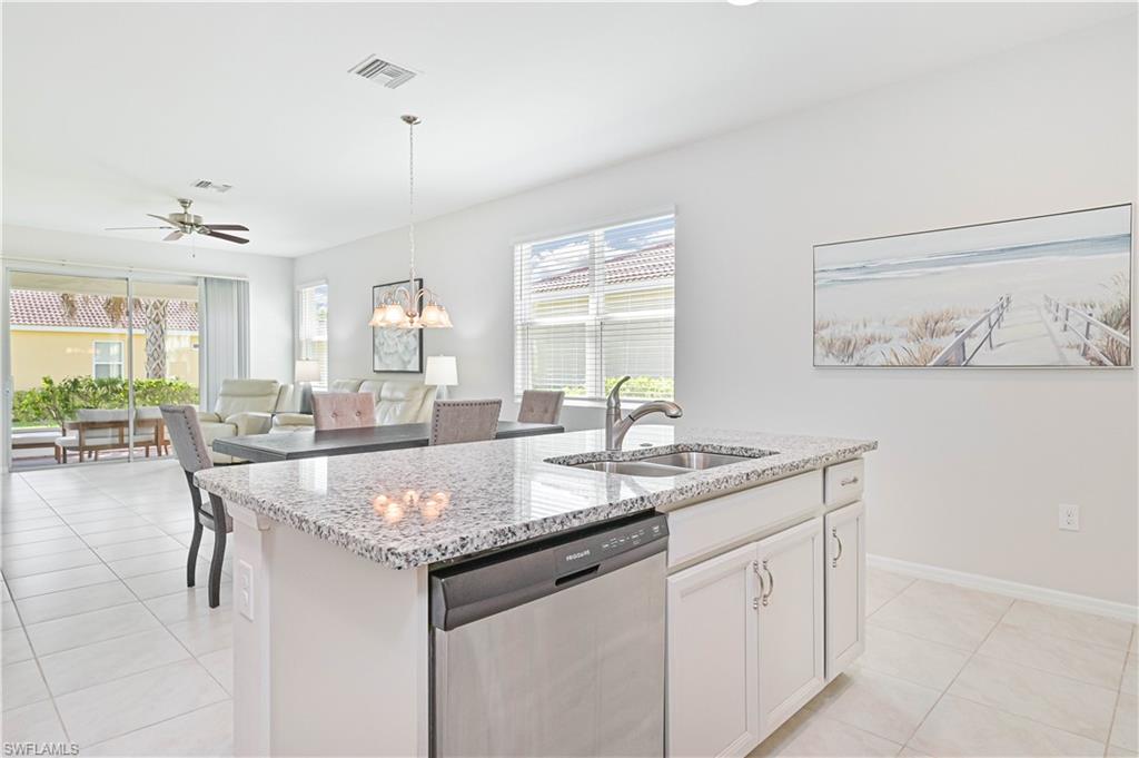 2172 Summersweet Dr Property Photo 7