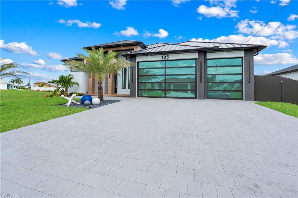 105 Sw 33rd Pl Property Photo 1