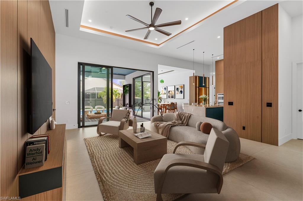 105 Sw 33rd Pl Property Photo 7