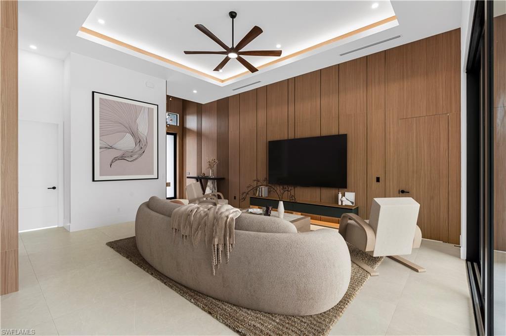 105 Sw 33rd Pl Property Photo 9