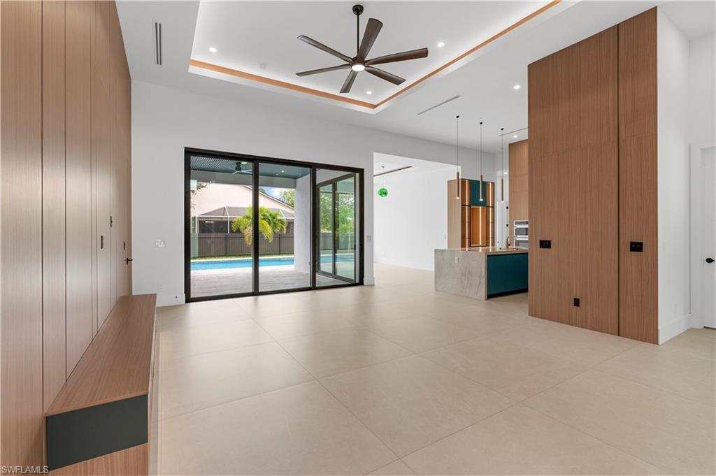 105 Sw 33rd Pl Property Photo 16