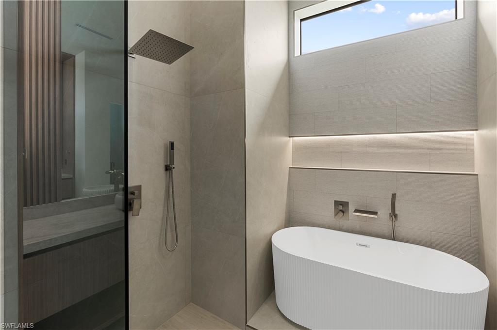 105 Sw 33rd Pl Property Photo 28