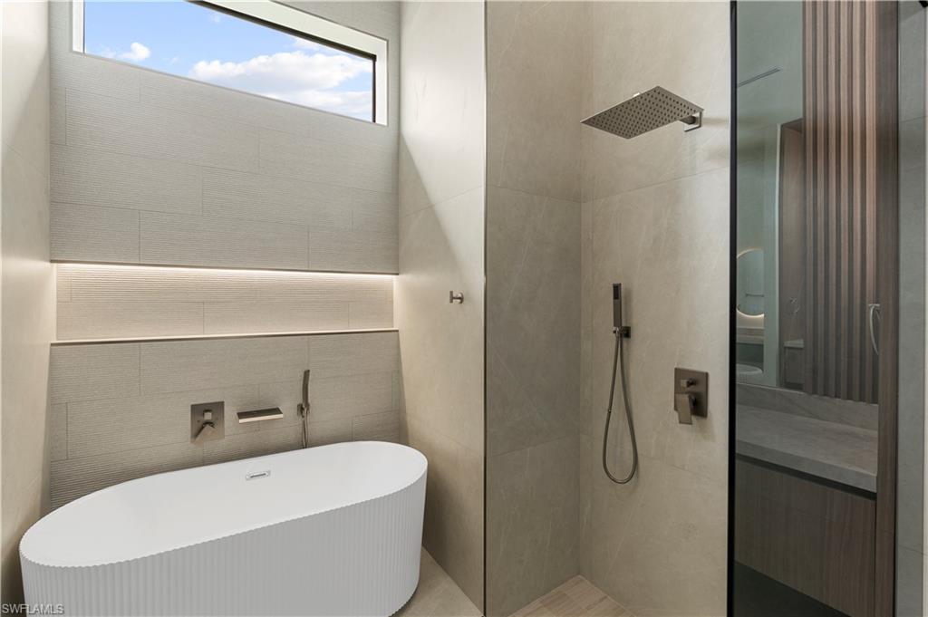 105 Sw 33rd Pl Property Photo 29