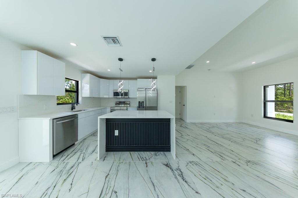 2019 Hamilton Ave Property Photo 5