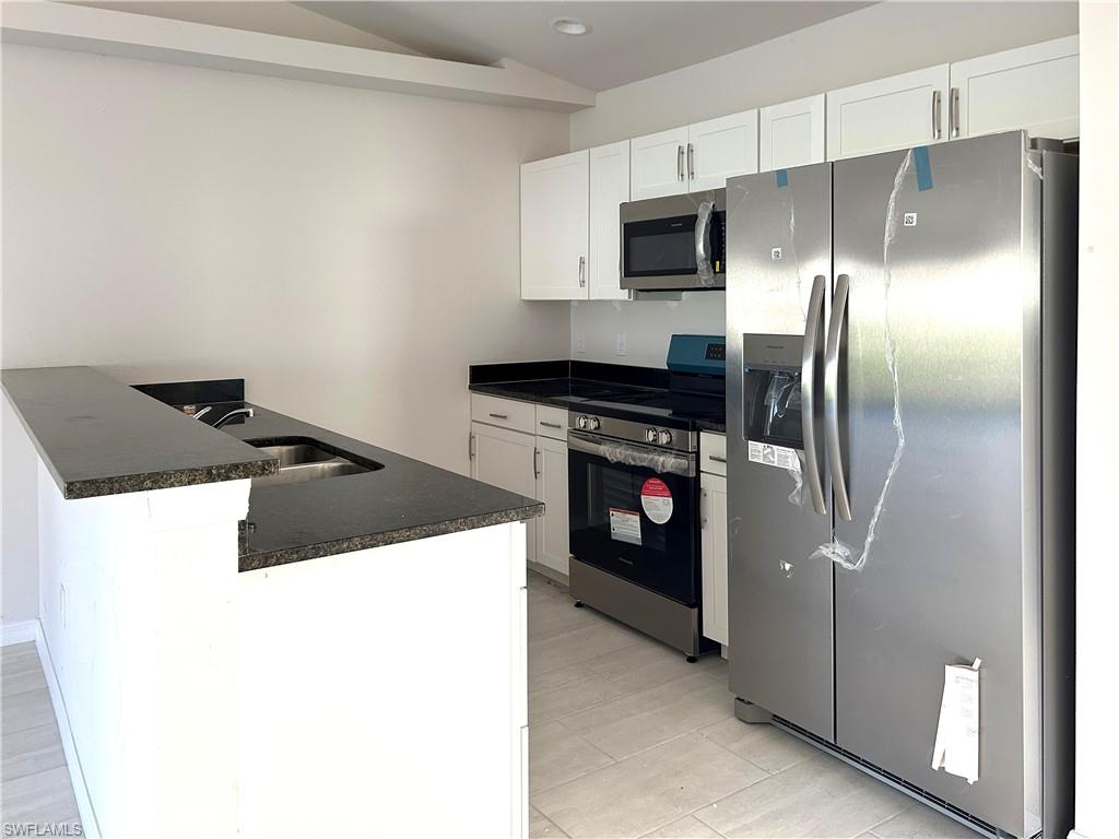 1123 Se 5th Ct Property Photo 4