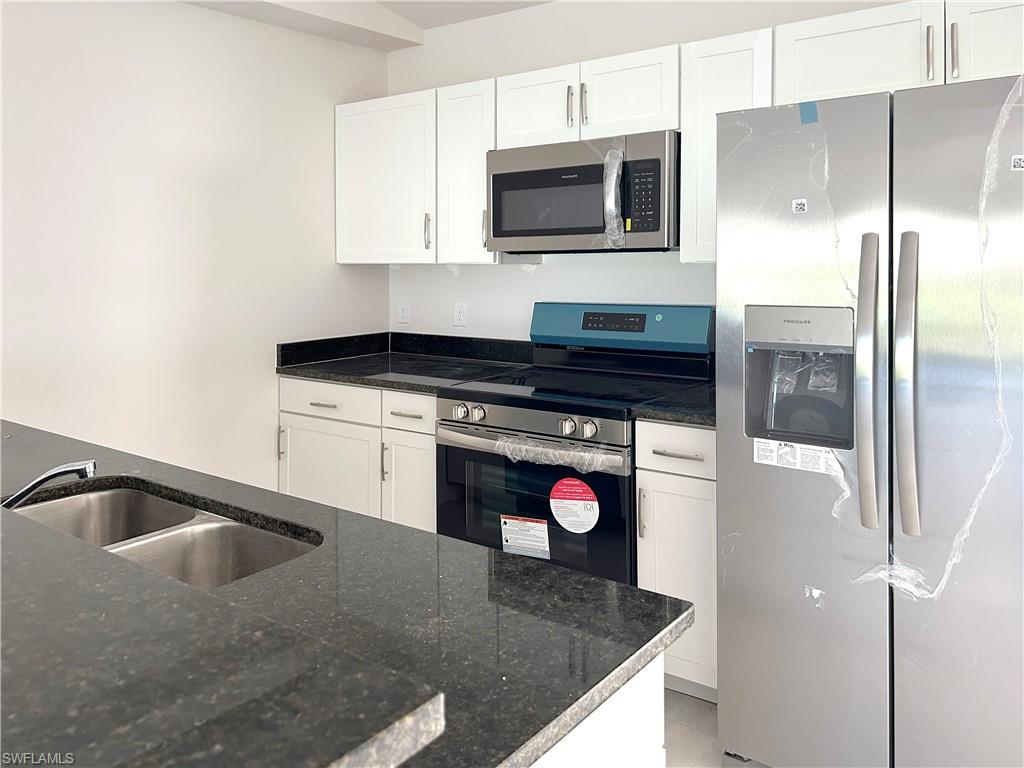 1123 Se 5th Ct Property Photo 7