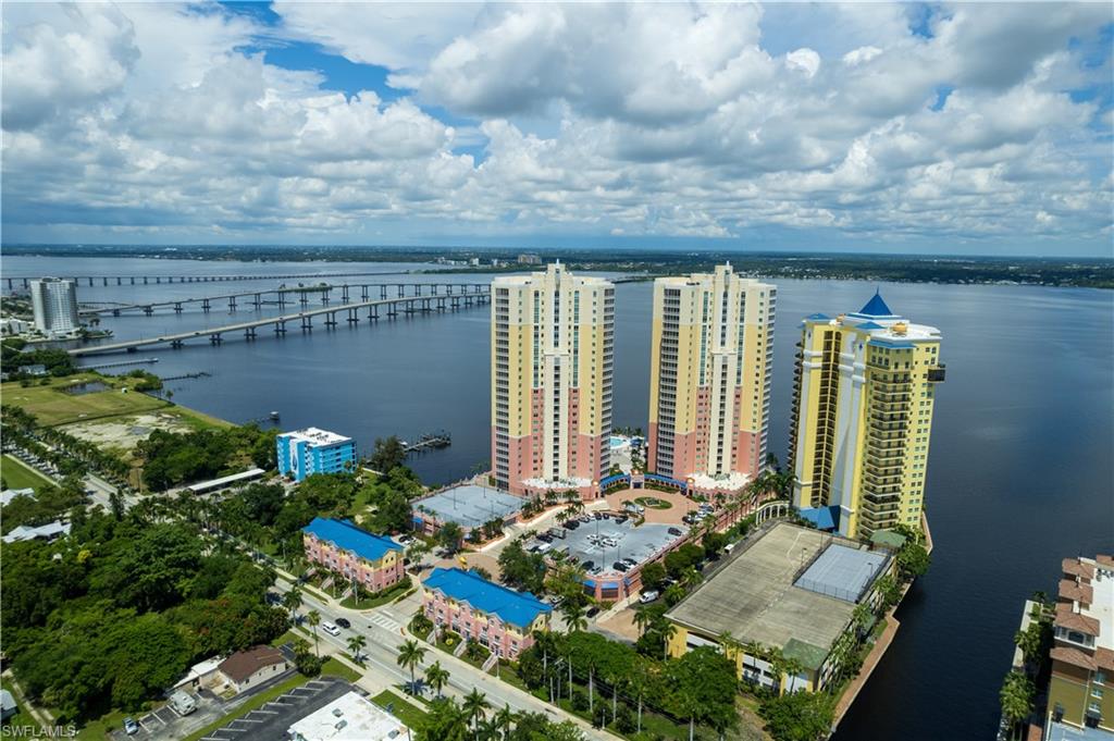 2743 1st St # 406 Property Photo 2