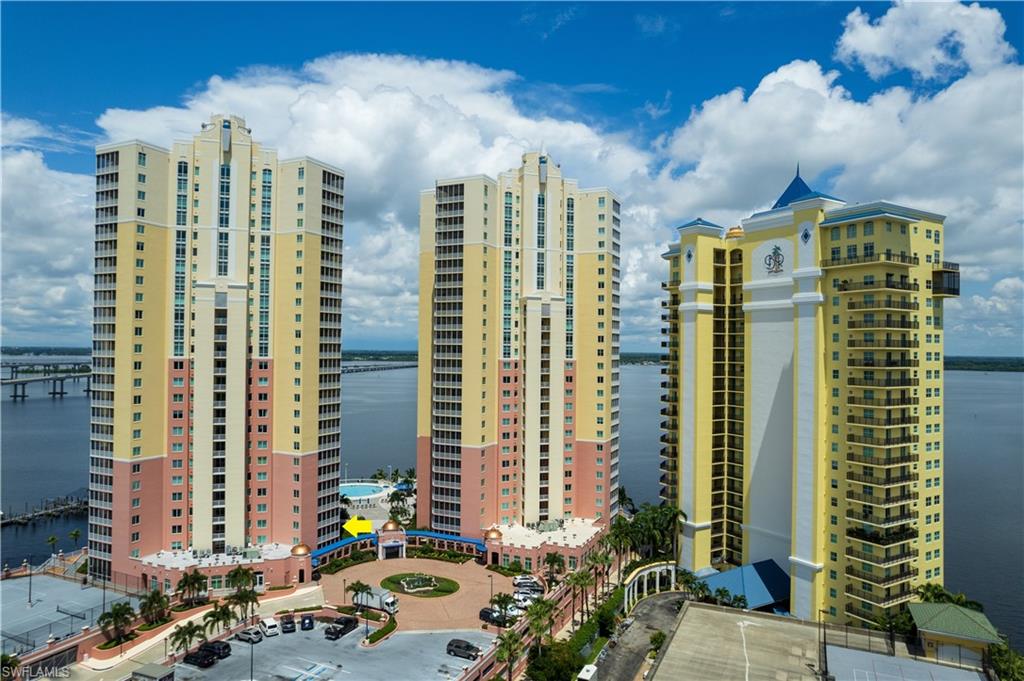 2743 1st St # 406 Property Photo 5