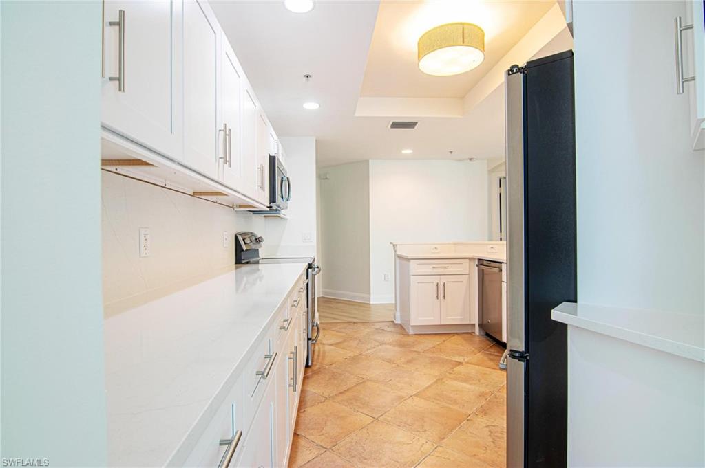 2743 1st St # 406 Property Photo 13