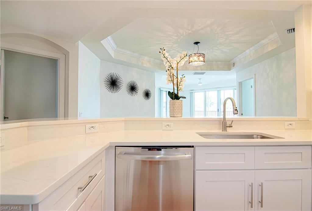 2743 1st St # 406 Property Photo 15