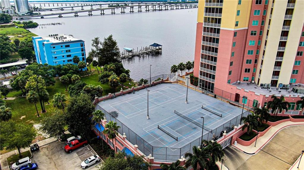 2743 1st St # 406 Property Photo 40