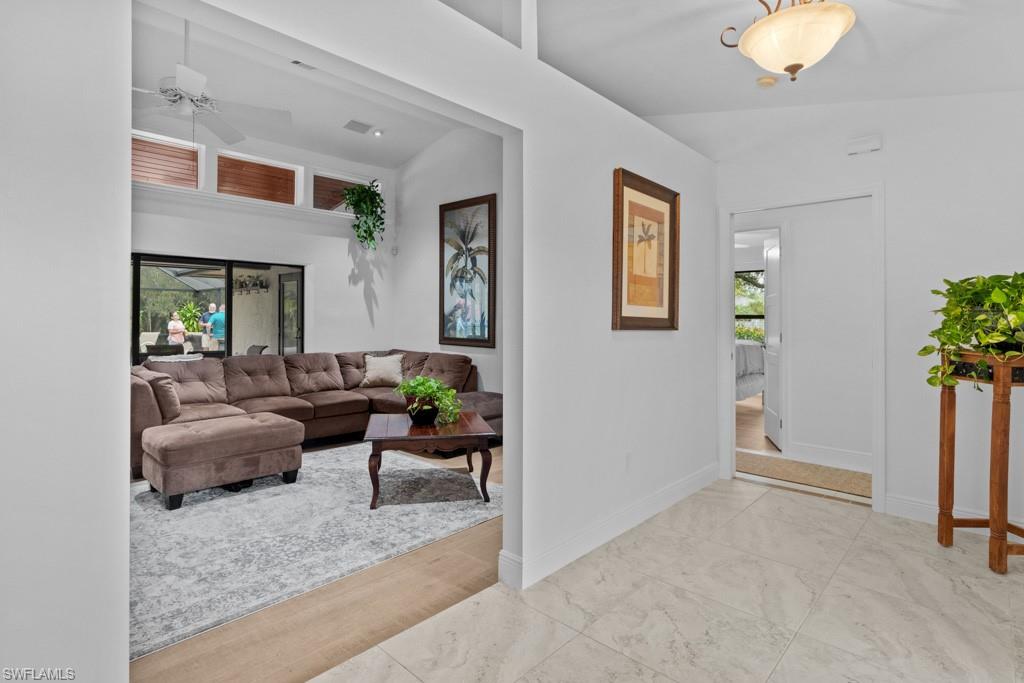 7090 Hendry Creek Dr Property Photo 10