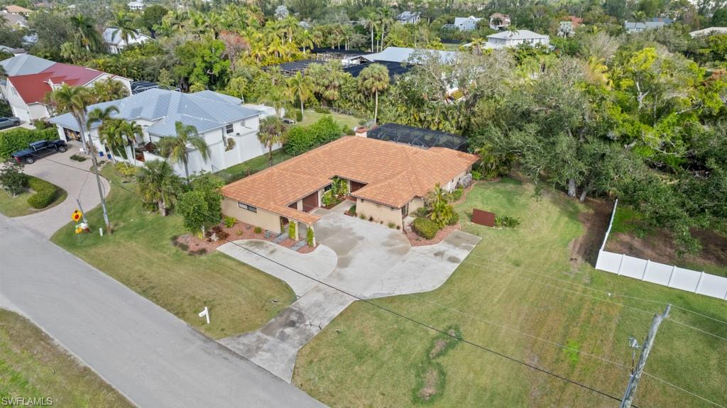 7090 Hendry Creek Dr Property Photo 48