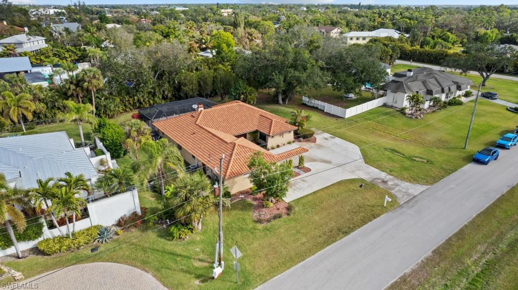 7090 Hendry Creek Dr Property Photo 49