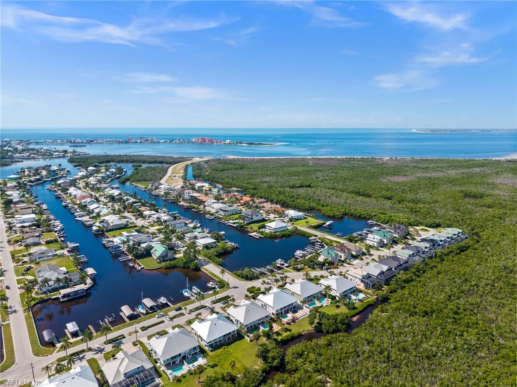 12170 Siesta Dr Property Photo 3