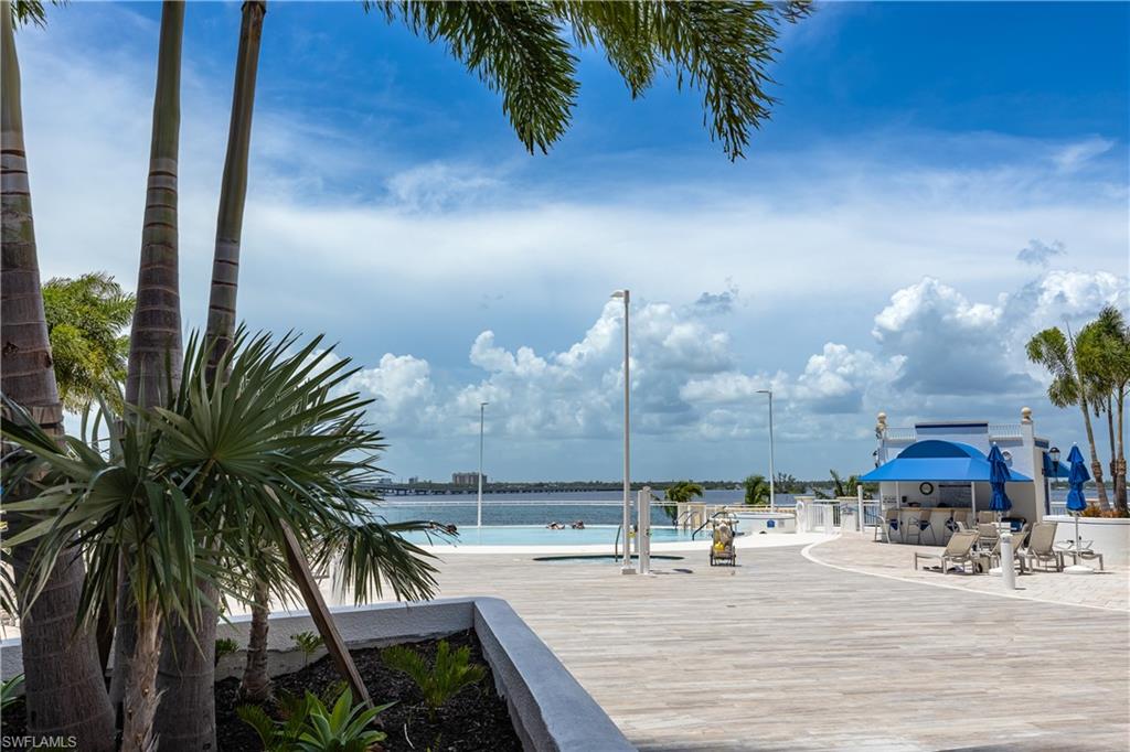 2743 1st St # 104 Property Photo 2