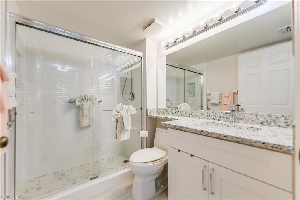 4481 Bay Beach Ln 214 Property Photo 8