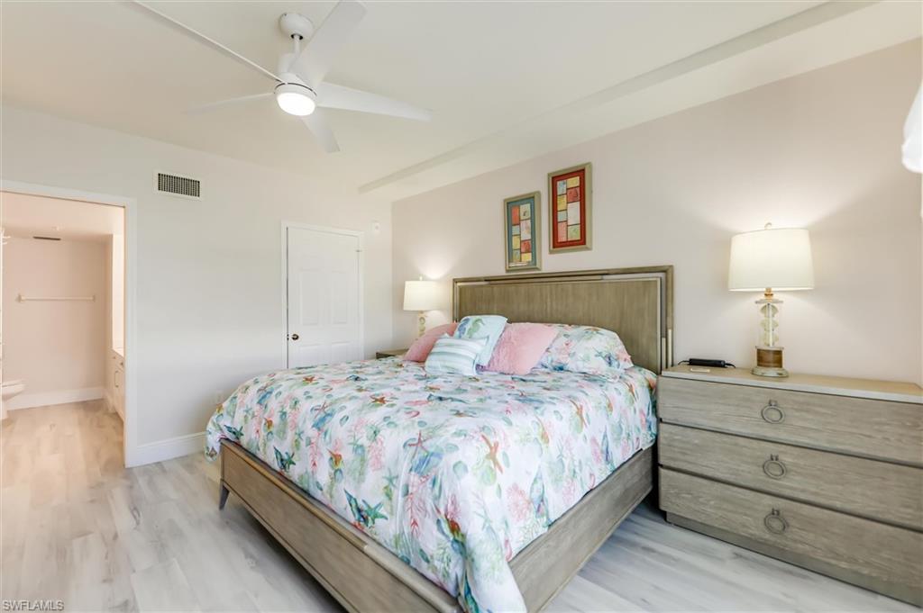 4481 Bay Beach Ln 214 Property Photo 12
