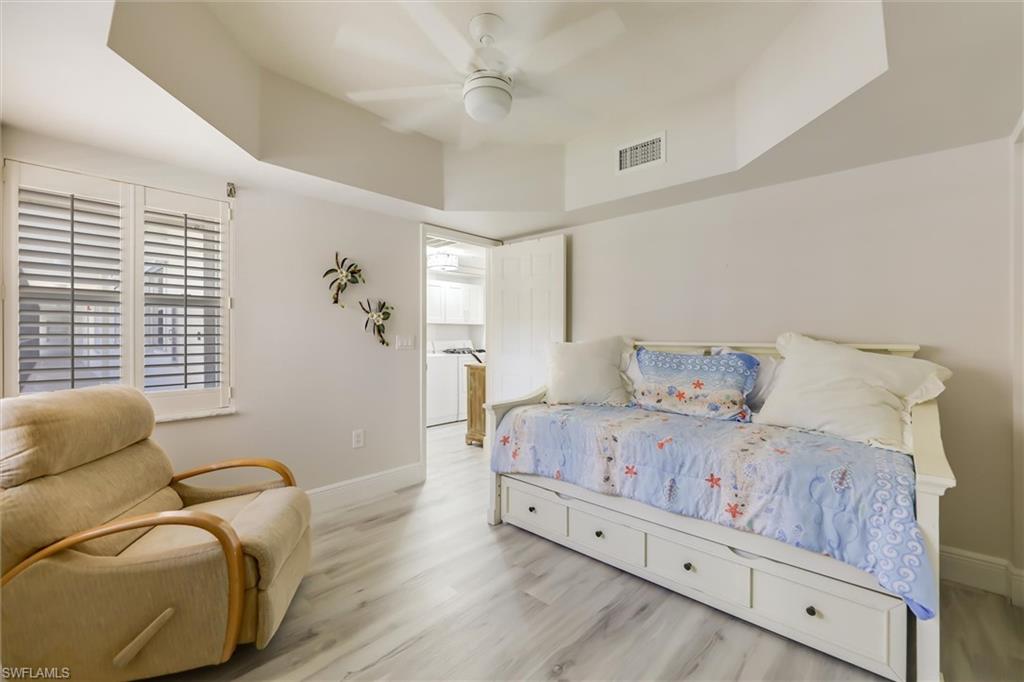 4481 Bay Beach Ln 214 Property Photo 14