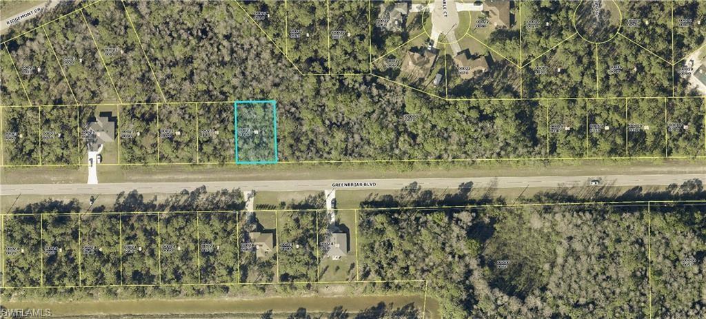 184 Greenbriar Blvd Property Photo 2