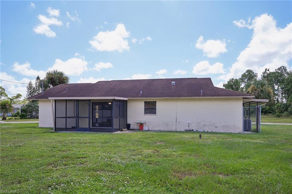 2807 E 8th St Property Photo 26