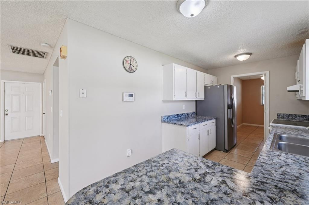 2807 E 8th St Property Photo 38