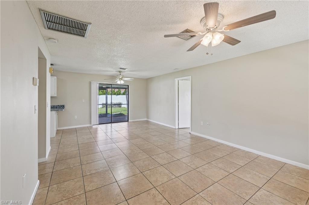 2807 E 8th St Property Photo 43