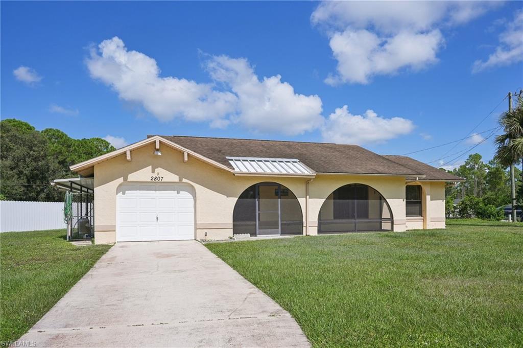 2807 E 8th St Property Photo 45