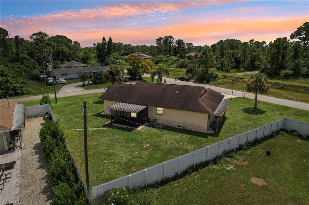 2807 E 8th St Property Photo 47