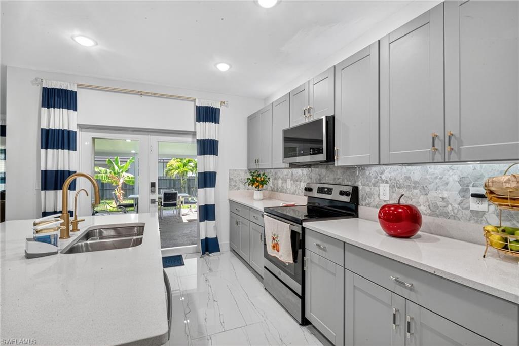 317 Sw 26th Ave Property Photo 13