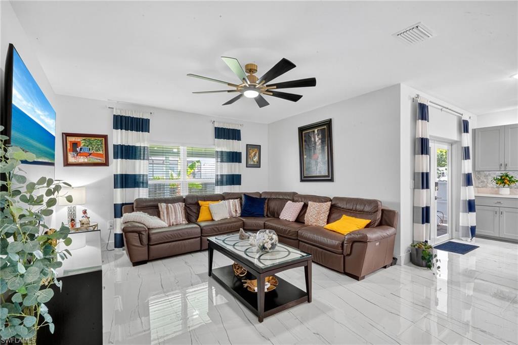 317 Sw 26th Ave Property Photo 16