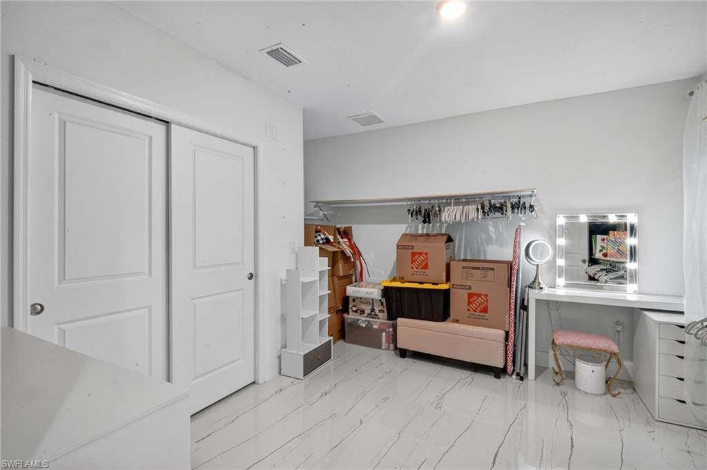 317 Sw 26th Ave Property Photo 24