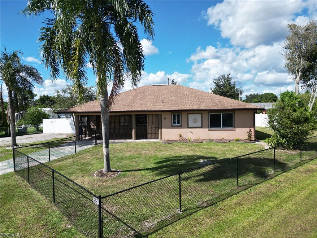 15 Willow St Property Photo 2