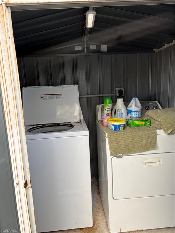 15 Willow St Property Photo 39