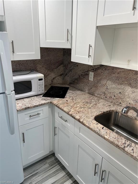 15 Willow St Property Photo 40