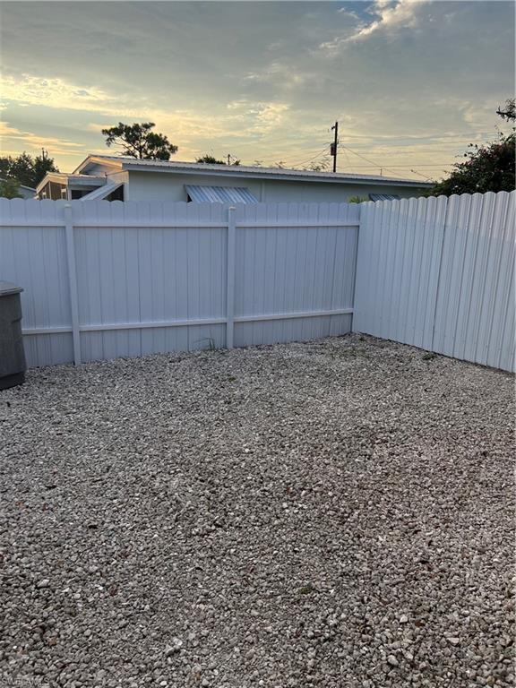 15 Willow St Property Photo 50