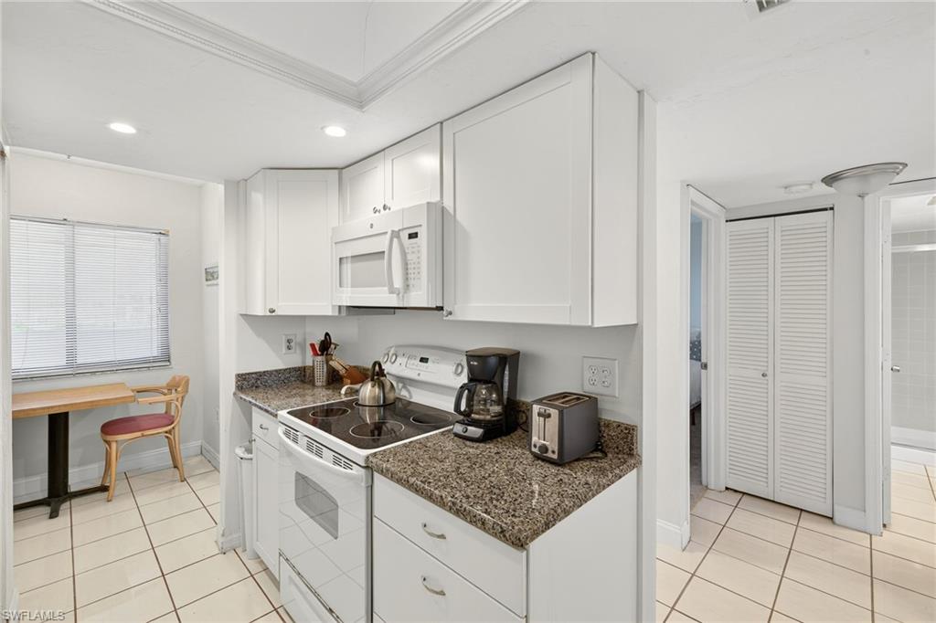 7500 Estero Blvd # 706 Property Photo 13