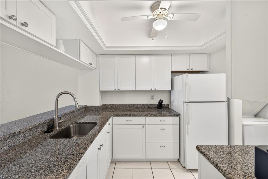 7500 Estero Blvd # 706 Property Photo 14
