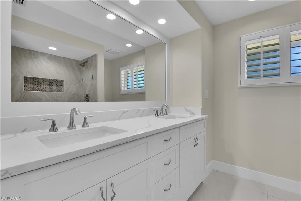 491 Cypress Way E Property Photo 30