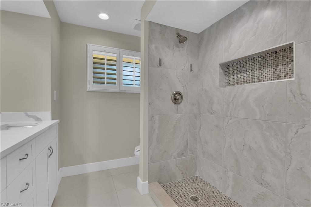 491 Cypress Way E Property Photo 31