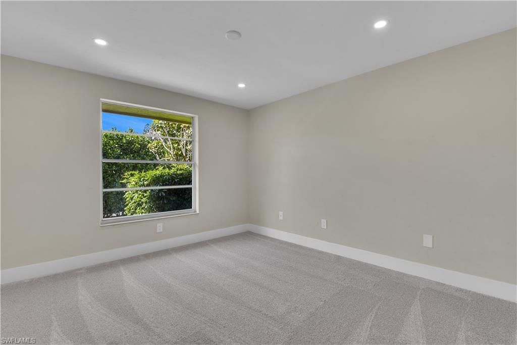 491 Cypress Way E Property Photo 32