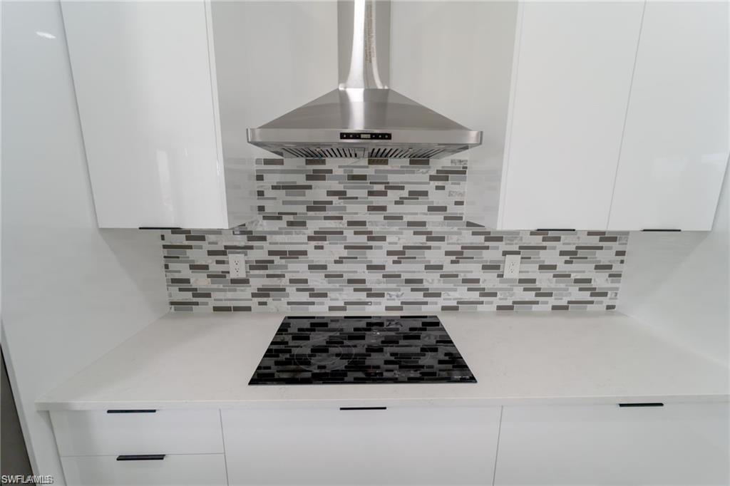 4328 Nw 27th Ln Property Photo 4