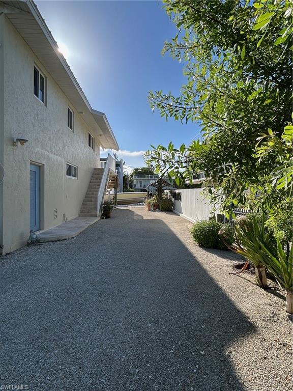 237 Jolly Roger Dr Property Photo 4